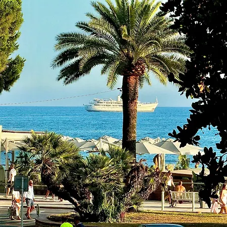 30m2 Vue Terrasse A 1min Des Plages * جوان ليه باه