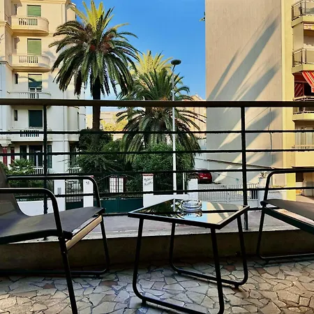30m2 Vue Terrasse A 1min Des Plages Διαμέρισμα